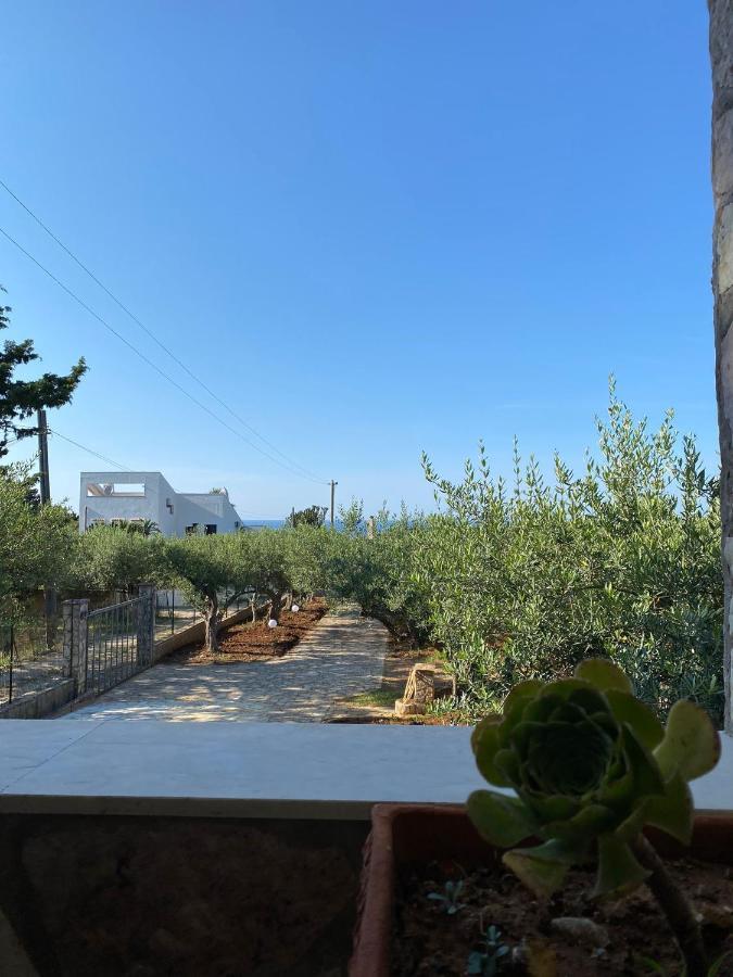 Villa L'Orizzonte Di Calabianca Castellammare del Golfo Exterior photo